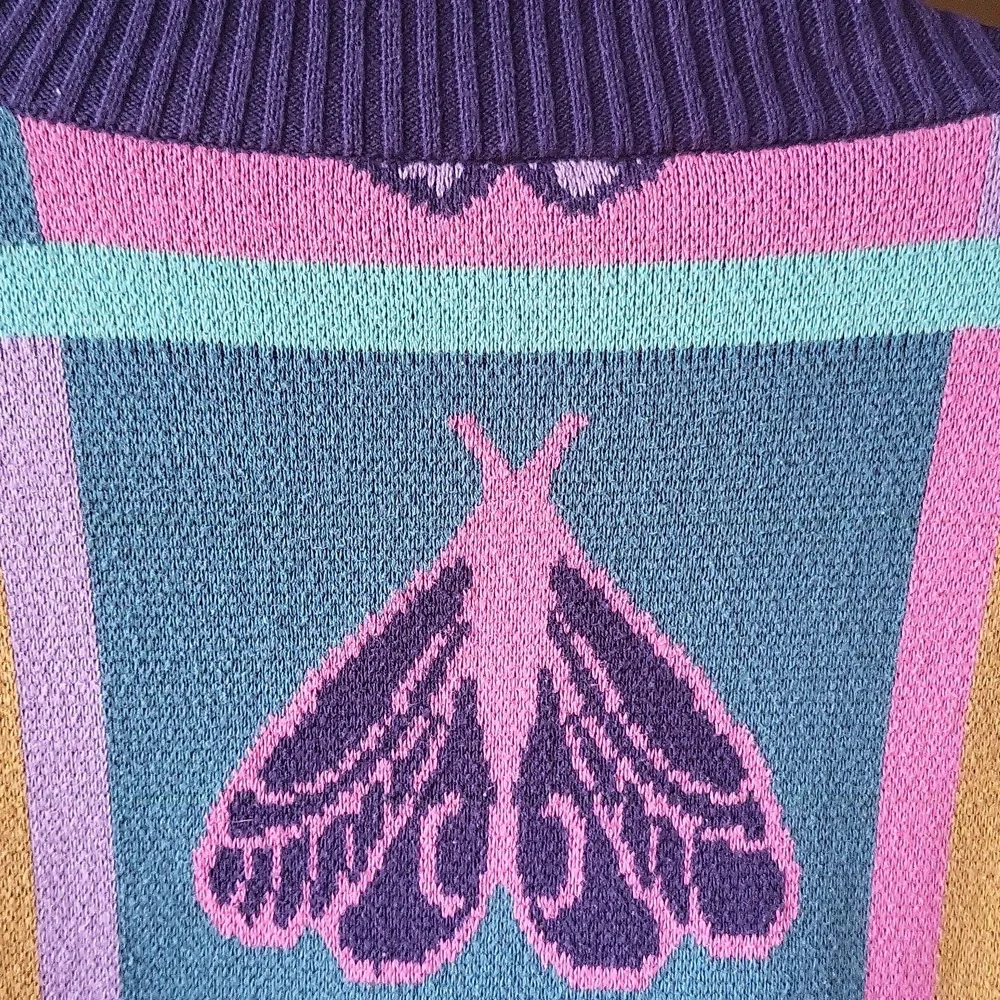 🦋 Long Open Front Intarsia Moth/Butterfly Sweater - Picture 6 of 10